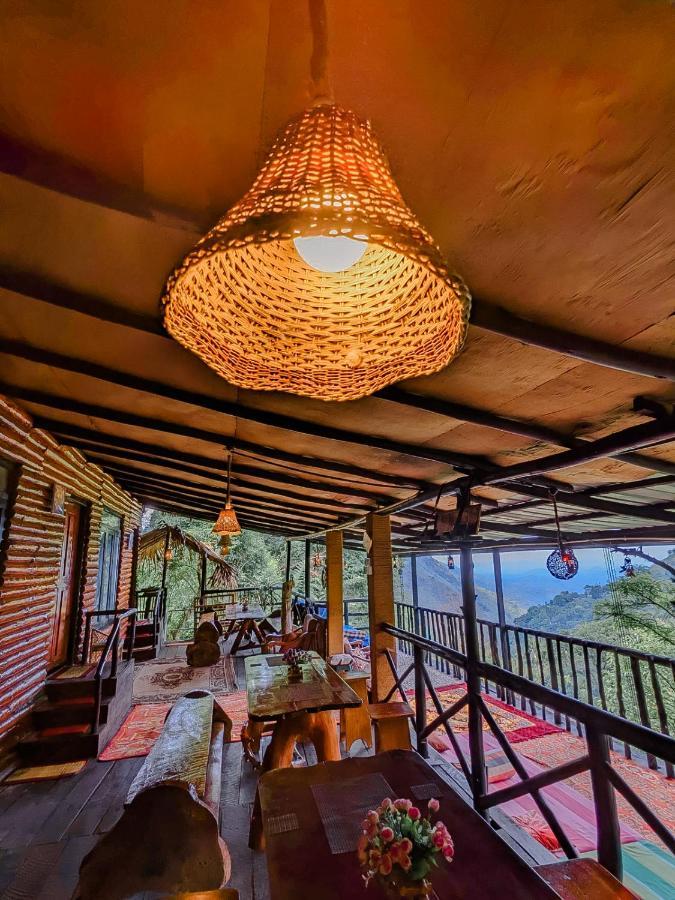 Hilltop Wood Lodge エッラ エクステリア 写真